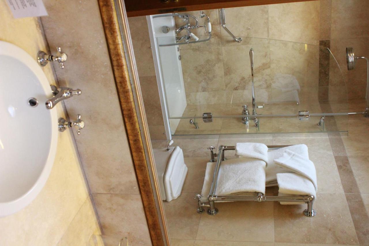 קלנדר Roman Camp Country House Hotel מראה חיצוני תמונה
